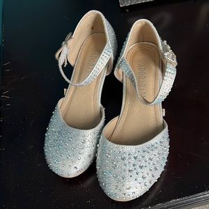 Closed toed kitten heels